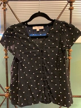 LOFT Black Button-Front Polka Dot Short Sleeve Top